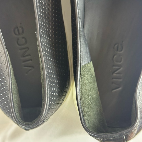 Vince Size 11 US / EUR 43, Black with white soles slide-on shoes - Picture 5 of 11